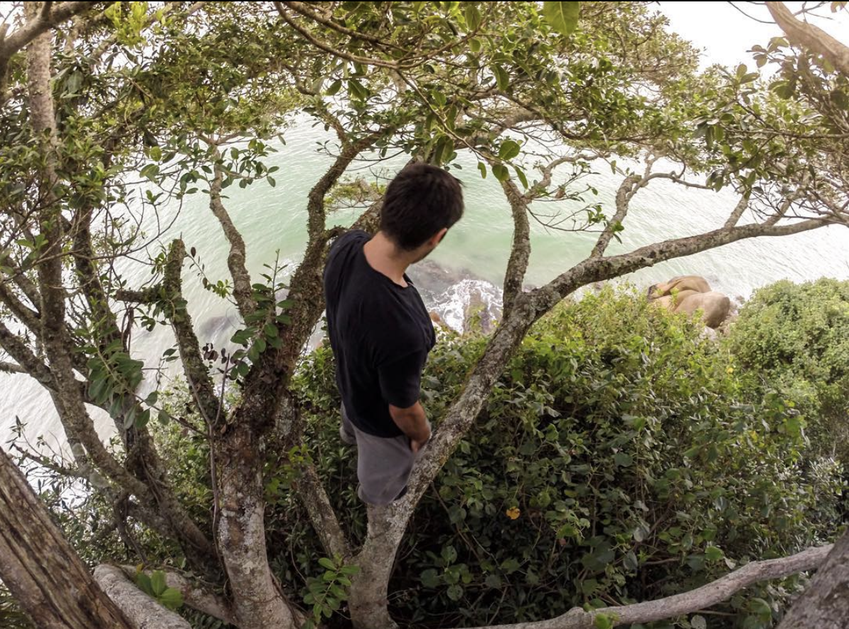 Levitate1
