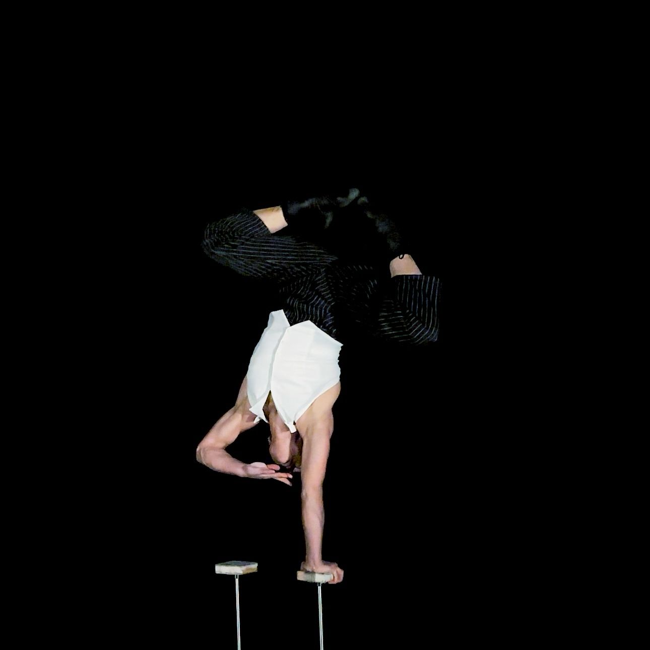 Levitate1